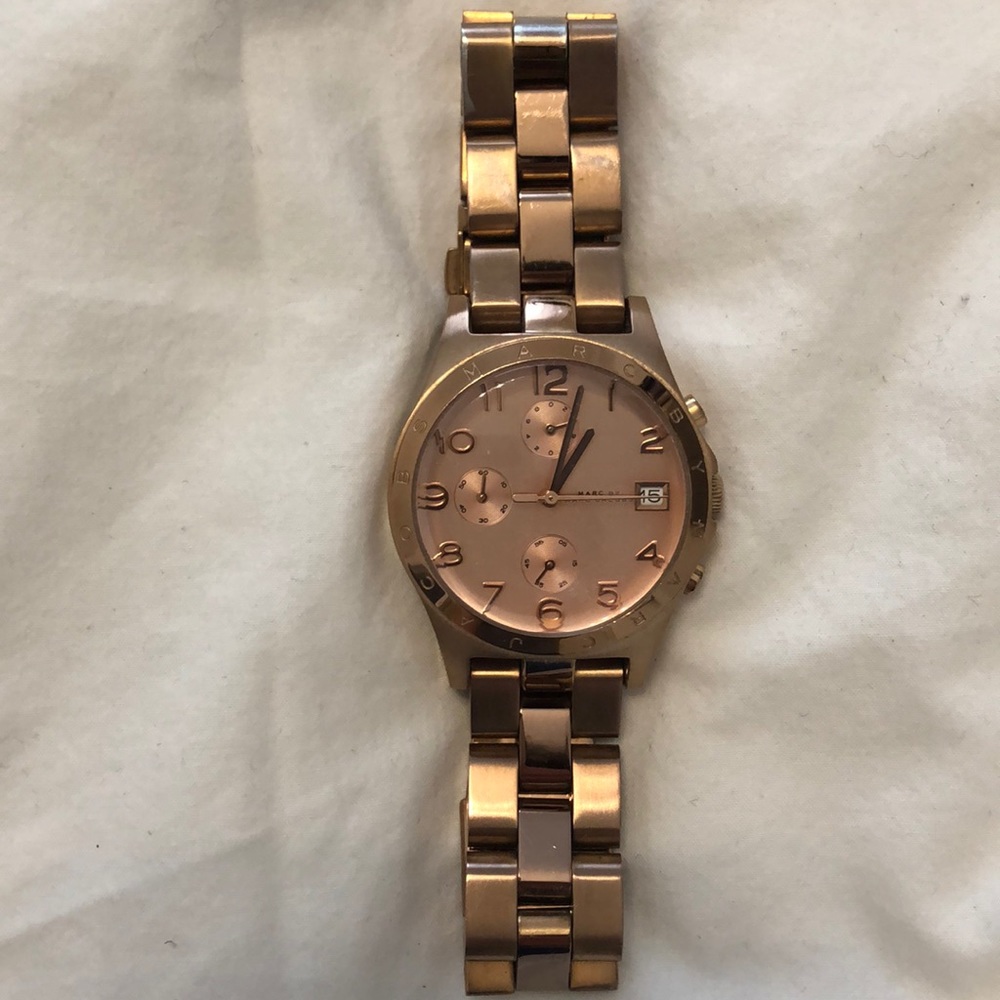 Marc Jacobs gold rose watch